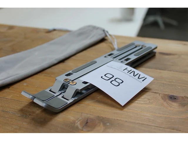 Verstelbare tabletsteun. - afbeelding 2 van  2