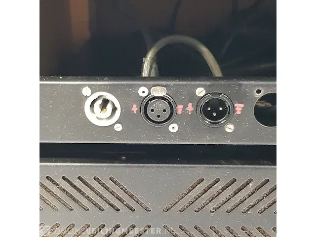 Versterker in flightcase pro dj user - afbeelding 3 van  4