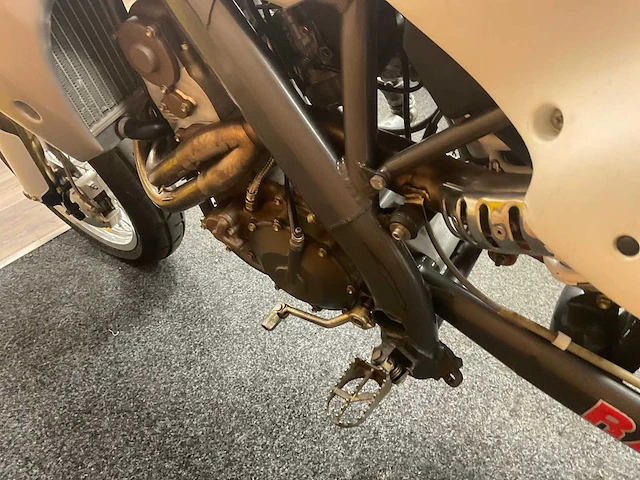 Vertemati 570 super motar motor - afbeelding 9 van  10