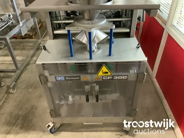 Verticale buisfolie verpakkingsmachine - afbeelding 3 van  7