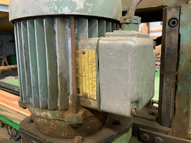 Verticale dubbelkops sleufboormachine met afzuiger - afbeelding 19 van  34