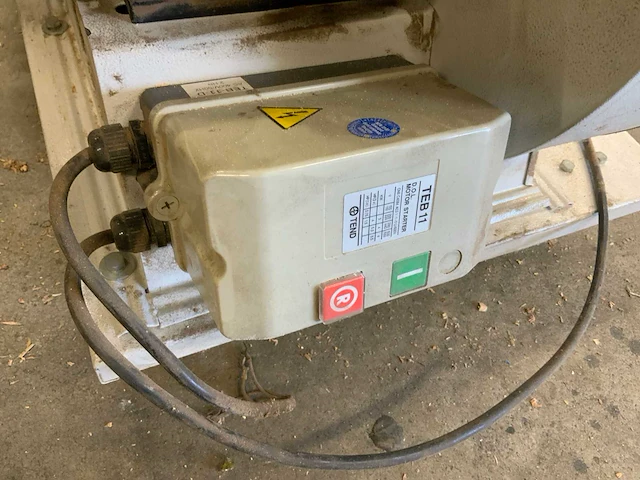 Verticale dubbelkops sleufboormachine met afzuiger - afbeelding 29 van  34