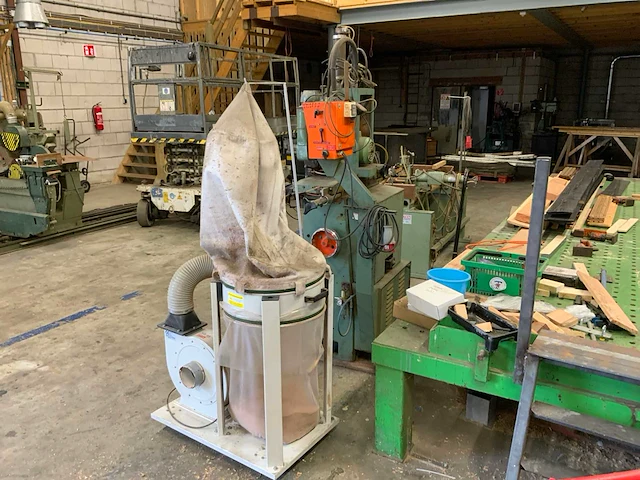 Verticale dubbelkops sleufboormachine met afzuiger - afbeelding 7 van  34