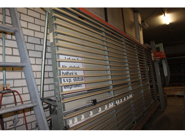 Verticale platenzaag holzher type 1265 supercut. bouwjaar 1987. breedte 530 cm en totale hoogte 280 cm - afbeelding 4 van  4