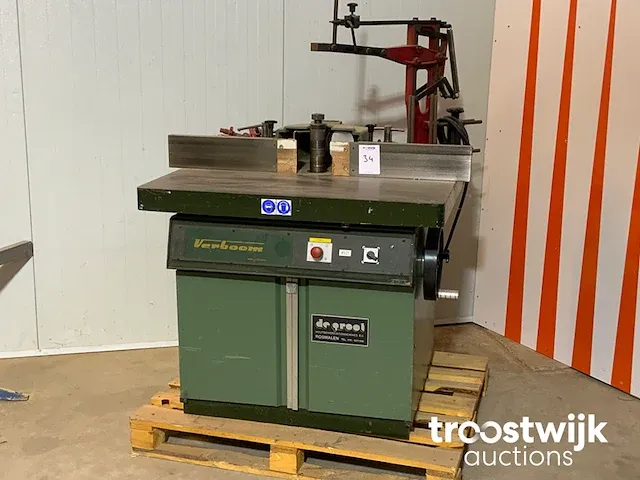 Verticale tafelfreesmachine - afbeelding 1 van  12