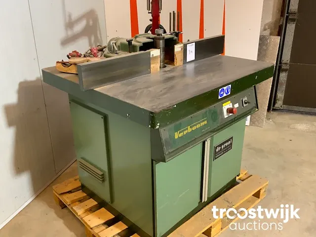 Verticale tafelfreesmachine - afbeelding 2 van  12