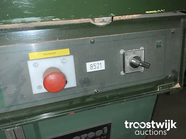 Verticale tafelfreesmachine - afbeelding 6 van  12