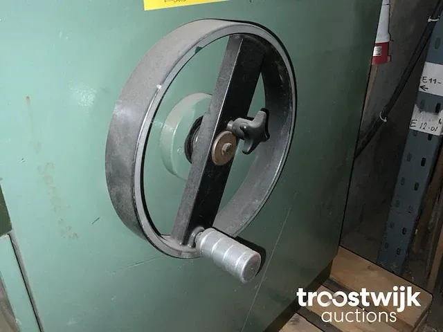 Verticale tafelfreesmachine - afbeelding 8 van  12