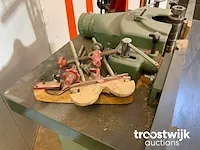 Verticale tafelfreesmachine - afbeelding 9 van  12