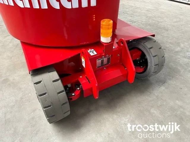 Verticale telescoophoogwerker - afbeelding 9 van  14