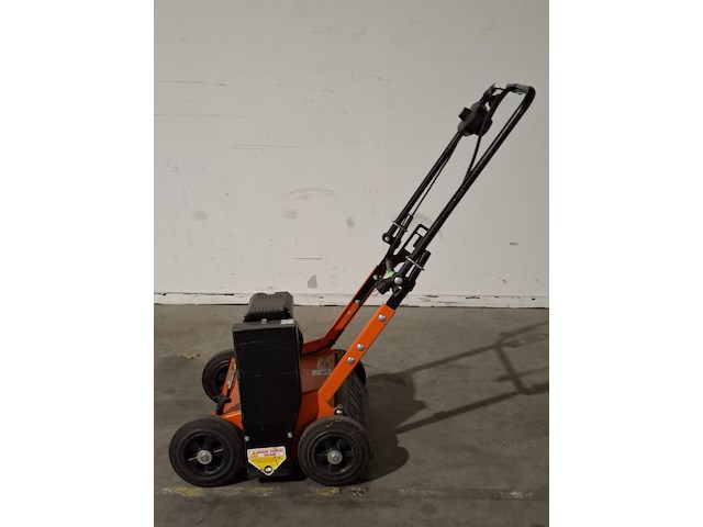 Verticuteermachine - 400mm - 230v, eliet, e 401 electric, 2015 - afbeelding 1 van  6