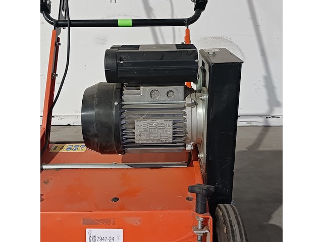 Verticuteermachine - 400mm - 230v eliet, e 401 electric, bouwjaar 2015 - afbeelding 2 van  11