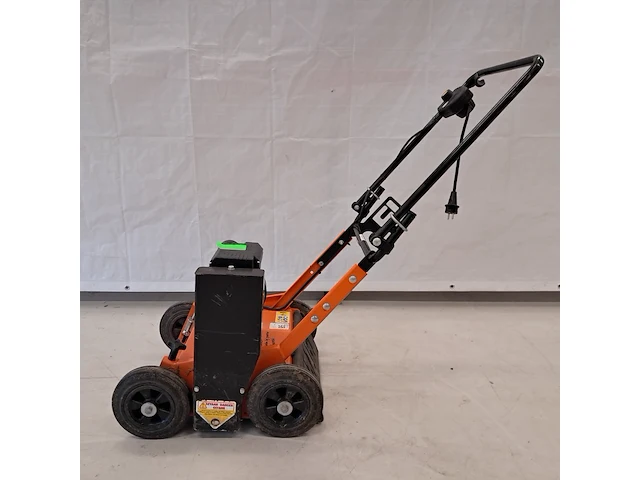 Verticuteermachine - 400mm - 230v eliet, e 401 electric, bouwjaar 2015 - afbeelding 3 van  6