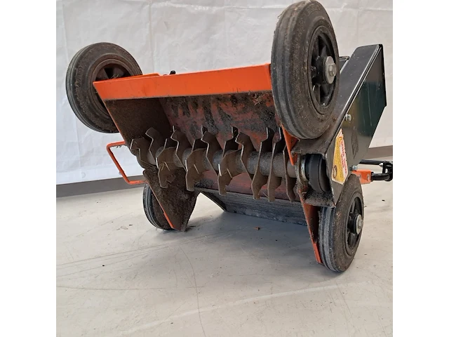 Verticuteermachine - 400mm - 230v eliet, e 401 electric, bouwjaar 2015 - afbeelding 4 van  6