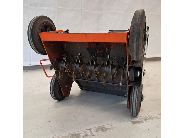 Verticuteermachine - 400mm - 230v eliet, e 401 electric, bouwjaar 2015 - afbeelding 4 van  5