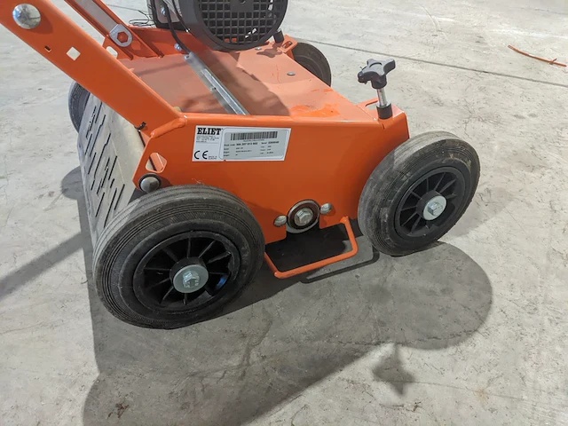 Verticuteermachine - 400mm - 230v eliet, e 401 electric, bouwjaar 2022 - afbeelding 2 van  14
