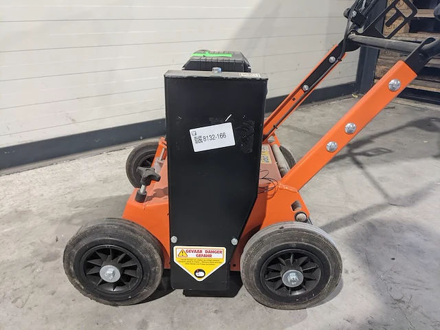 Verticuteermachine - 400mm - 230v eliet, e 401 electric, bouwjaar 2022 - afbeelding 12 van  14