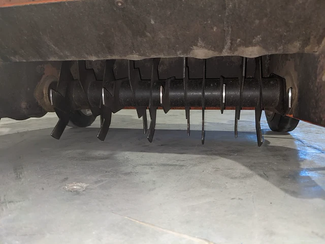 Verticuteermachine - 400mm - benzine eliet, e 401 petrol, bouwjaar 2015 - afbeelding 8 van  16