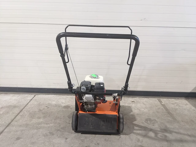 Verticuteermachine - 400mm - benzine eliet, e 401 petrol, bouwjaar 2015 - afbeelding 11 van  16