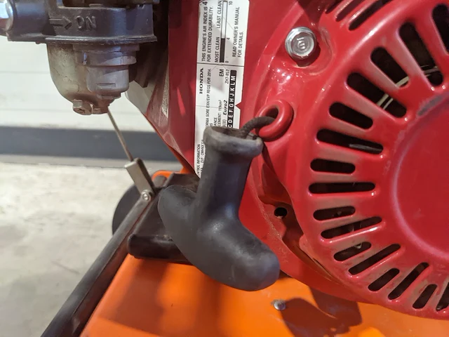 Verticuteermachine - 400mm - benzine eliet, e 401 petrol, bouwjaar 2015 - afbeelding 15 van  16