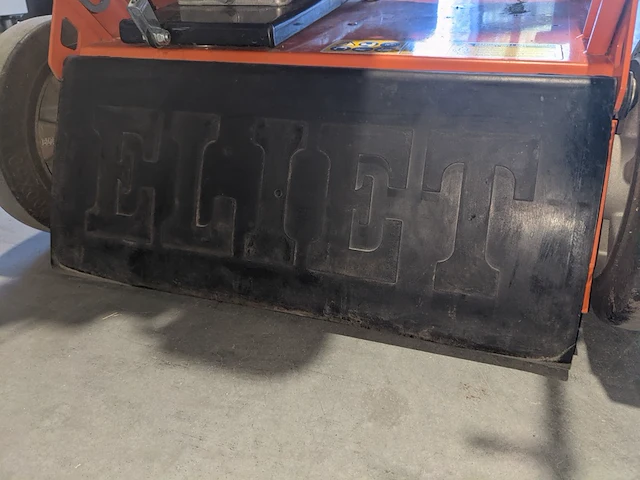 Verticuteermachine - 400mm - benzine eliet, e 401 petrol, bouwjaar 2019 - afbeelding 8 van  18