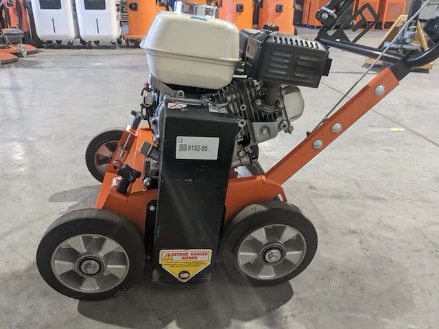 Verticuteermachine - 400mm - benzine eliet, e 401 petrol, bouwjaar 2019 - afbeelding 18 van  18