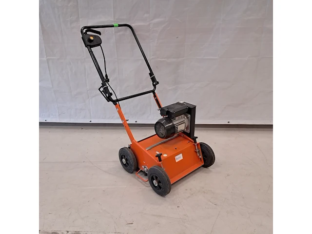 Verticuteermachine 40cm 220v eliet, e 401 electric, bouwjaar 2016 - afbeelding 1 van  6