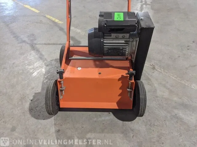 Verticuteermachine eliet, e 401 electric, bouwjaar 2018 - afbeelding 2 van  17