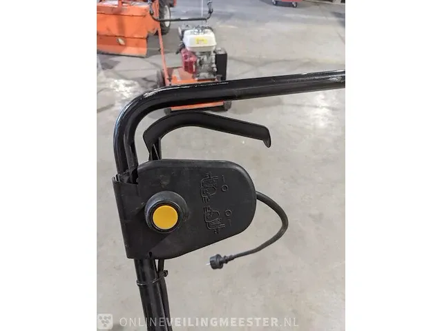 Verticuteermachine eliet, e 401 electric, bouwjaar 2018 - afbeelding 8 van  17