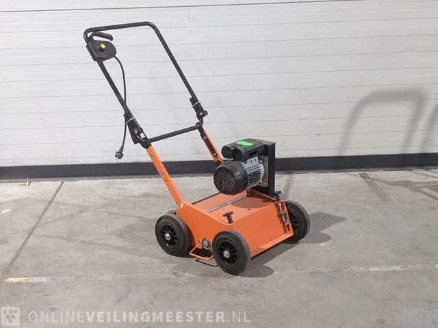 Verticuteermachine eliet, e 401 electric, bouwjaar 2018 - afbeelding 1 van  17