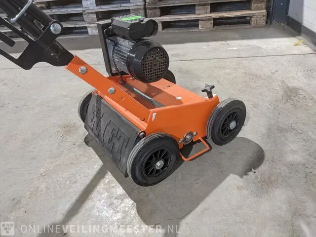 Verticuteermachine eliet, e 401 electric, bouwjaar 2018 - afbeelding 16 van  17