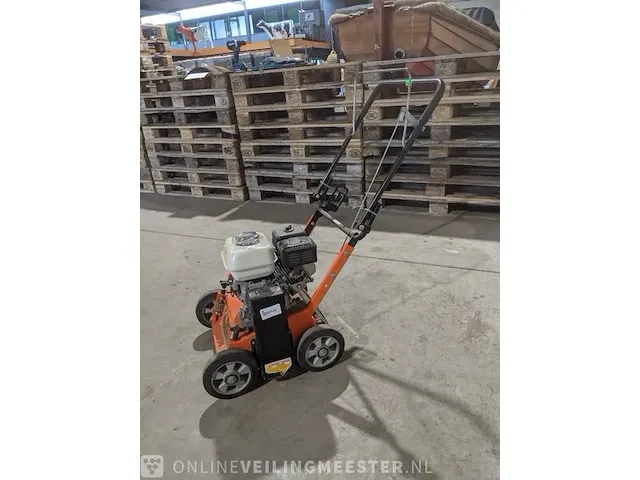 Verticuteermachine eliet, e 401 petrol, bouwjaar 2017 - afbeelding 13 van  18