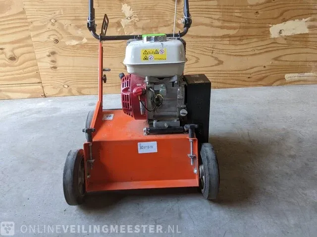 Verticuteermachine eliet, e 401 petrol, bouwjaar 2017 - afbeelding 9 van  11