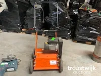 Verticuteermachine - afbeelding 2 van  3