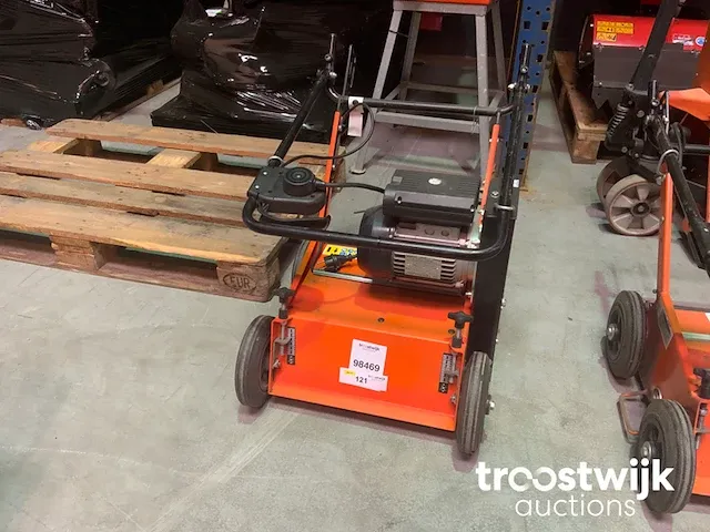 Verticuteermachine - afbeelding 1 van  3