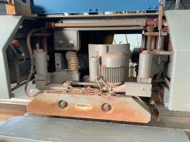 Vertongen profil freesmachine - afbeelding 7 van  7