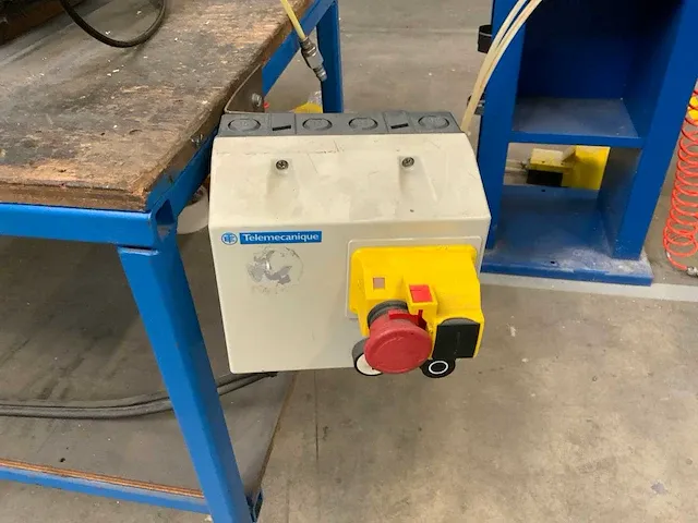Verum uitklink freesmachine - afbeelding 4 van  4