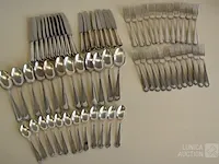 Verzameling bestek - afbeelding 1 van  8