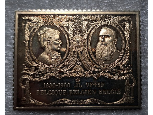 Verzameling diverse objecten - afbeelding 13 van  26