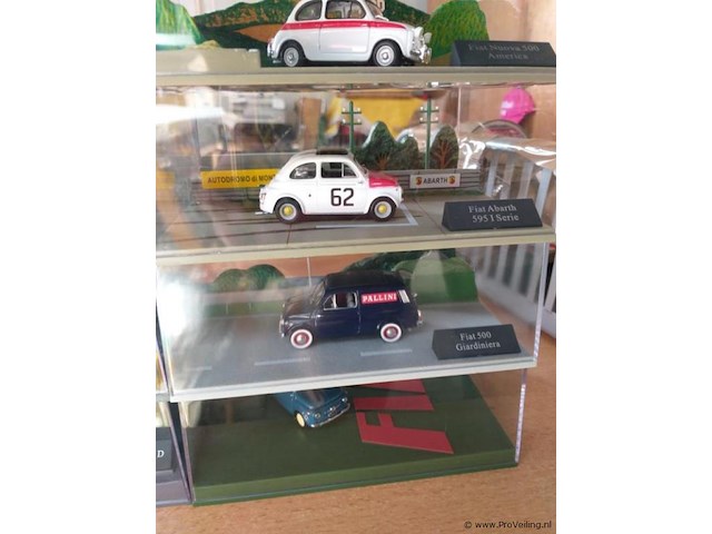 Verzameling fiat 500 modellen - klein schaal model - 10 stuks - afbeelding 4 van  5
