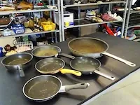 Verzameling koekenpannen - afbeelding 2 van  5