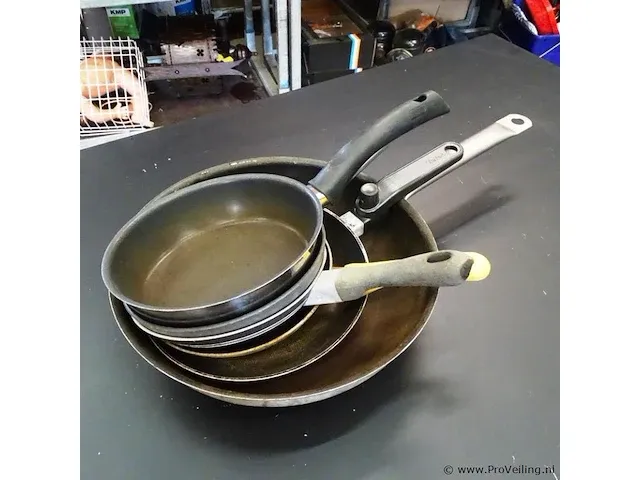 Verzameling koekenpannen - afbeelding 5 van  5
