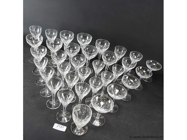 Verzameling kristallen glazen - afbeelding 3 van  5
