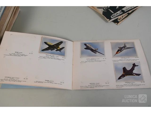 Verzameling plaatjesalbums - afbeelding 15 van  18