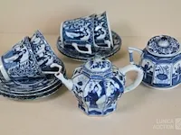 Verzameling porselein - afbeelding 2 van  6