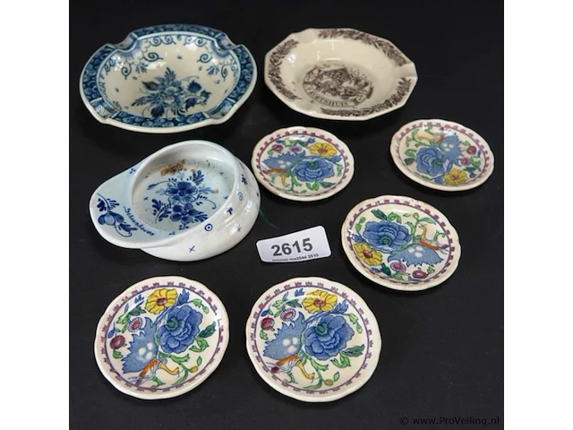 Verzameling schalen/asbakken w.o. r.a.m. arnhem, mason's, schoonhoven, regout - afbeelding 2 van  4