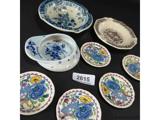 Verzameling schalen/asbakken w.o. r.a.m. arnhem, mason's, schoonhoven, regout - afbeelding 3 van  4