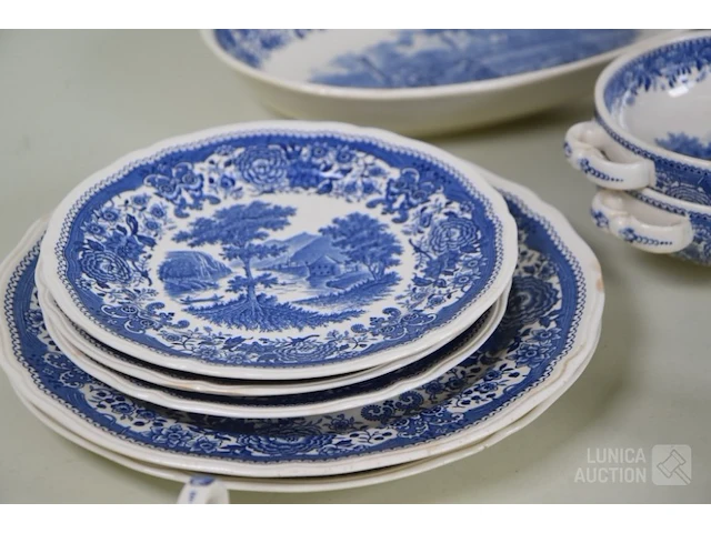 Verzameling servies - afbeelding 2 van  11