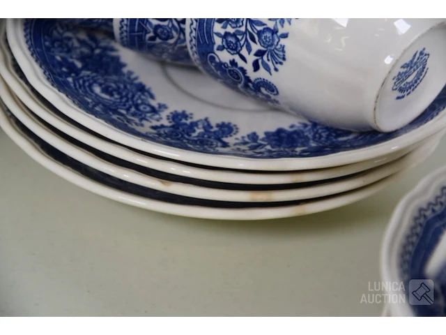 Verzameling servies - afbeelding 3 van  11