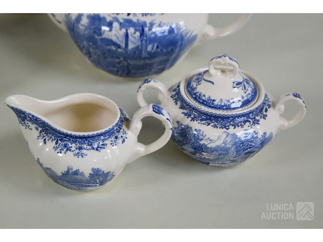 Verzameling servies - afbeelding 7 van  11